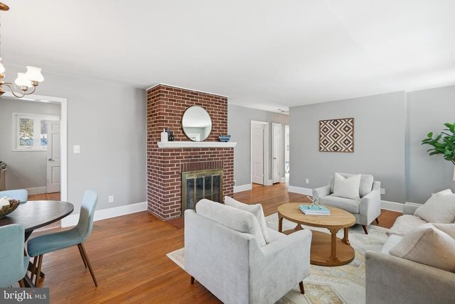 5820 WOODLAND DR, Oxon Hill, MD 20745