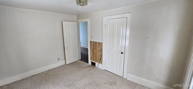 904 W A St, Iron Mountain, MI 49801
