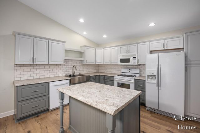 2895 Harmony Court SW, Wyoming, MI 49519