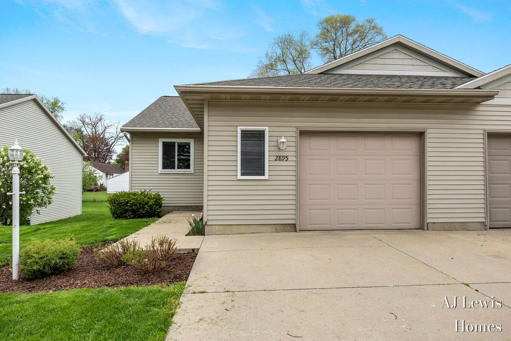 2895 Harmony Court SW, Wyoming, MI 49519
