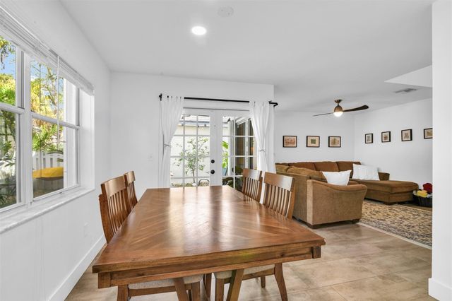 843 NW 98th Avenue, Plantation, FL 33324