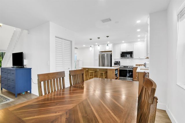 843 NW 98th Avenue, Plantation, FL 33324