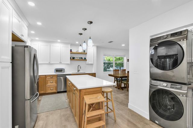 843 NW 98th Avenue, Plantation, FL 33324