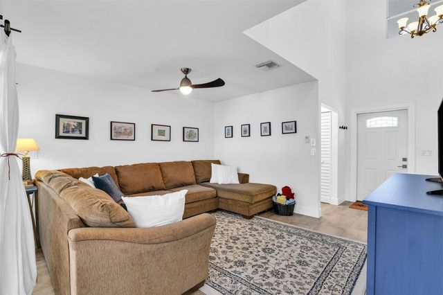 843 NW 98th Avenue, Plantation, FL 33324