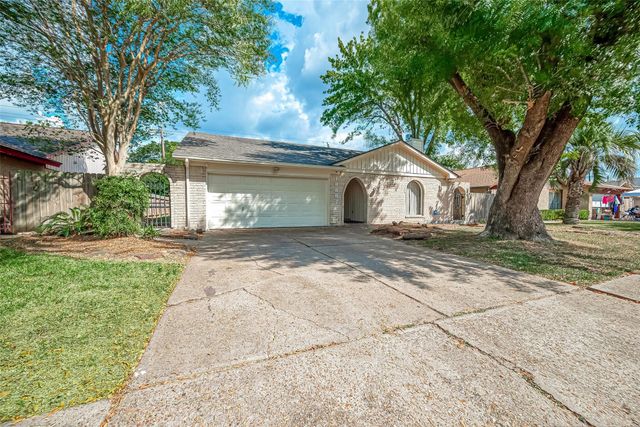 10607 Silkwood Drive, Houston, TX 77031