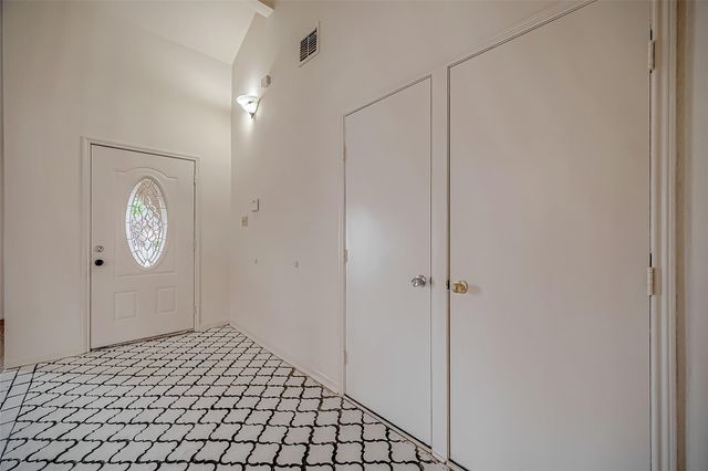 10607 Silkwood Drive, Houston, TX 77031