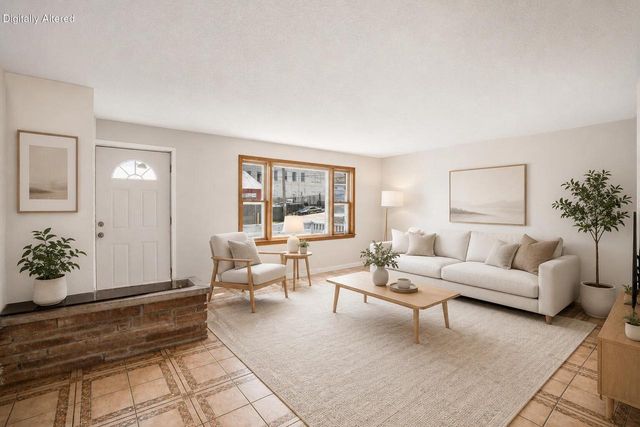 1211 6th STREET, Milwaukee, WI 53204
