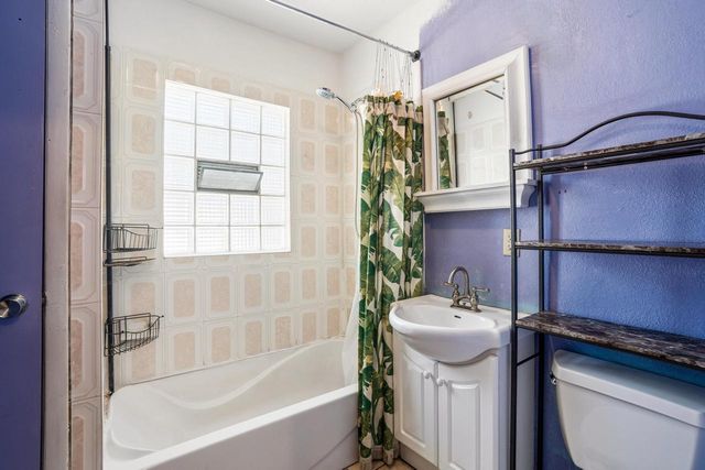 1211 6th STREET, Milwaukee, WI 53204