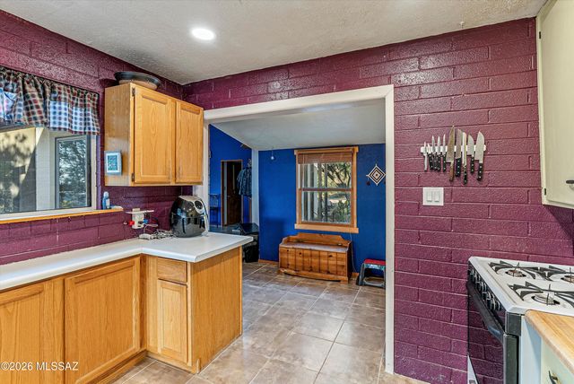 865 W Cutstone Street, Oracle, AZ 85623
