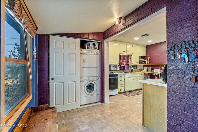 865 W Cutstone Street, Oracle, AZ 85623