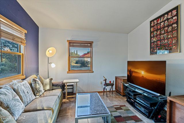 865 W Cutstone Street, Oracle, AZ 85623