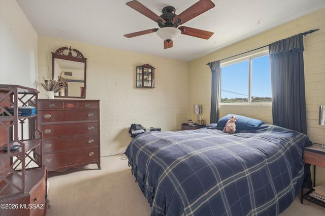 865 W Cutstone Street, Oracle, AZ 85623