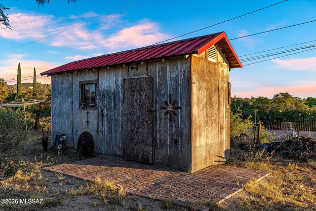 865 W Cutstone Street, Oracle, AZ 85623