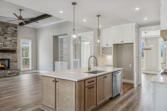 3271 Sulphur Springs Rd, Murfreesboro, TN 37129