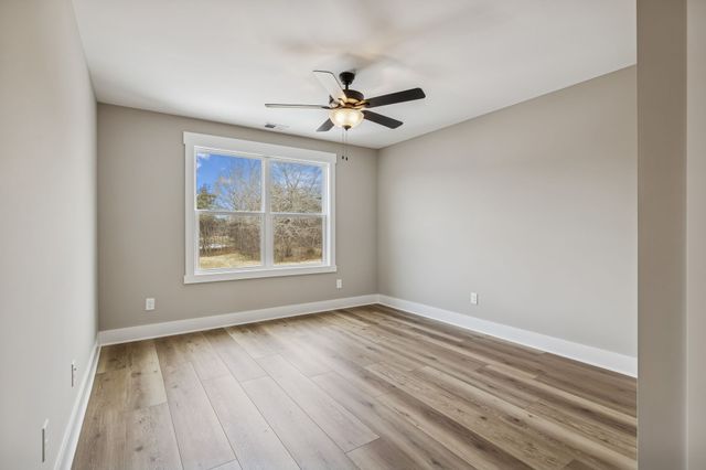 3271 Sulphur Springs Rd, Murfreesboro, TN 37129