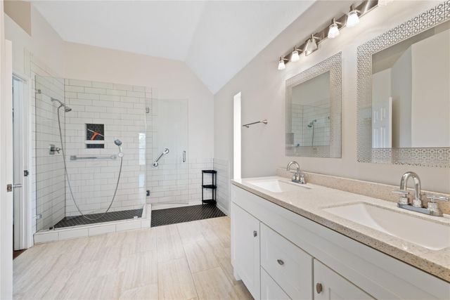 807 Woodfern Glen Lane, Pearland, TX 77584