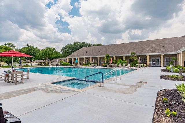 807 Woodfern Glen Lane, Pearland, TX 77584