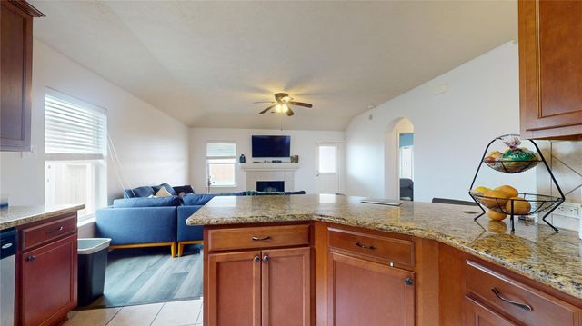 79 San Simeon Drive, Manvel, TX 77578