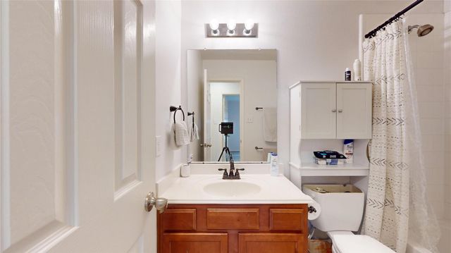 79 San Simeon Drive, Manvel, TX 77578