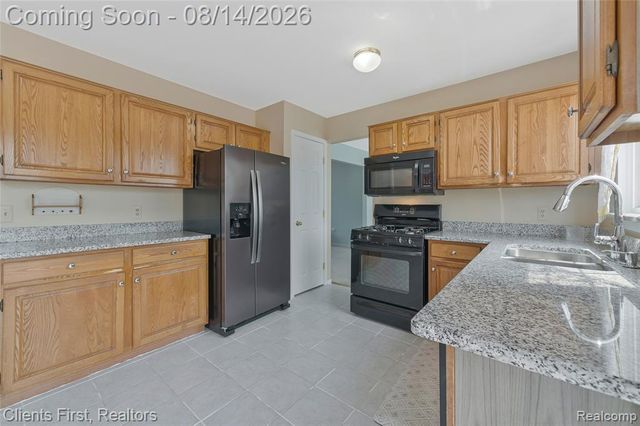 44685 Fair Oaks Drive, Canton, MI 48187