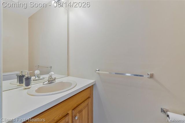 44685 Fair Oaks Drive, Canton, MI 48187