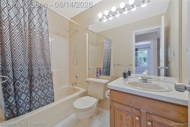 44685 Fair Oaks Drive, Canton, MI 48187