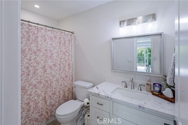 971 S Idaho 10, La Habra, CA 90631