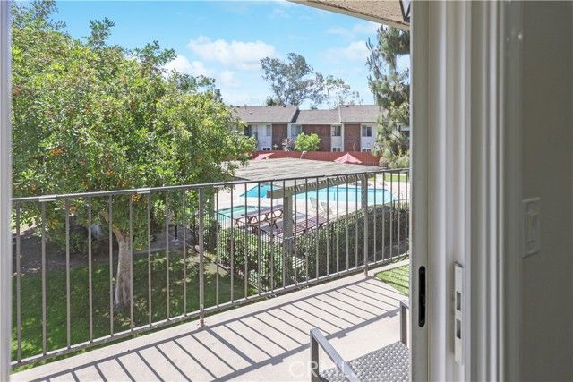 971 S Idaho 10, La Habra, CA 90631