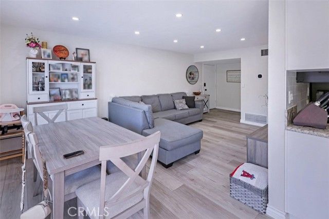 971 S Idaho 10, La Habra, CA 90631