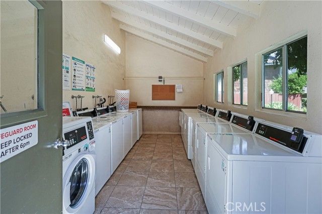 971 S Idaho 10, La Habra, CA 90631