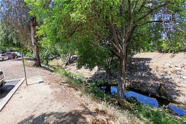 971 S Idaho 10, La Habra, CA 90631