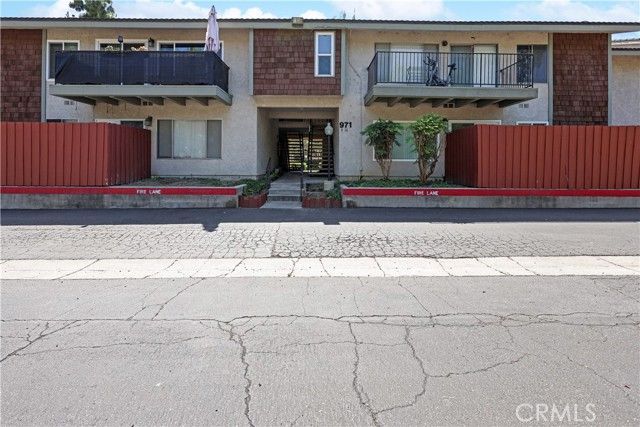 971 S Idaho 10, La Habra, CA 90631