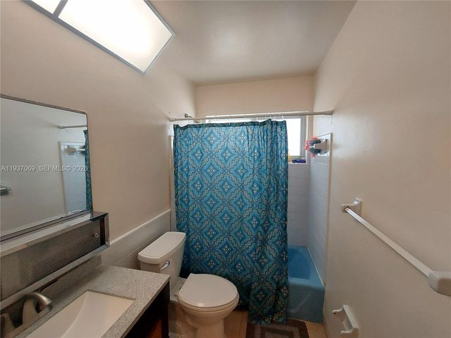 4571 NW 19th Way, Tamarac, FL 33309