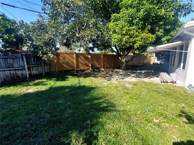 4571 NW 19th Way, Tamarac, FL 33309