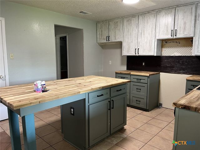 503 Bond Street, Copperas Cove, TX 76522