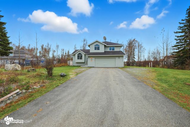 5651 S Hanson Loop, Wasilla, AK 99623