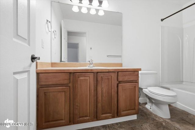 5651 S Hanson Loop, Wasilla, AK 99623