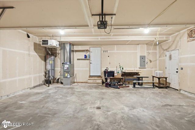 5651 S Hanson Loop, Wasilla, AK 99623