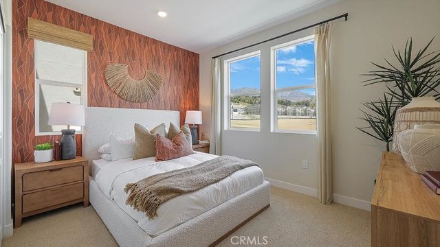 2146 Aneto Way, Santa Paula, CA 93060
