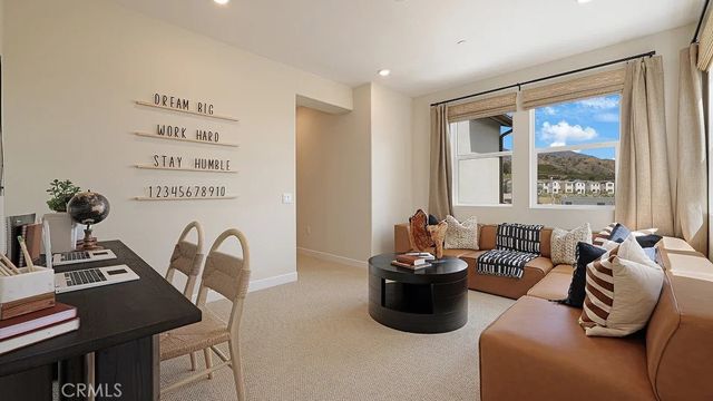 2146 Aneto Way, Santa Paula, CA 93060