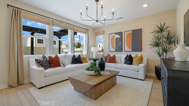 2146 Aneto Way, Santa Paula, CA 93060