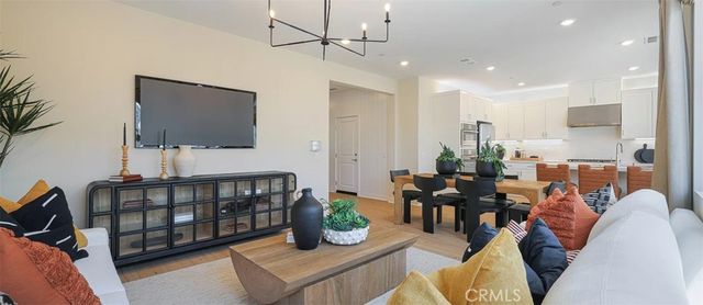 2146 Aneto Way, Santa Paula, CA 93060