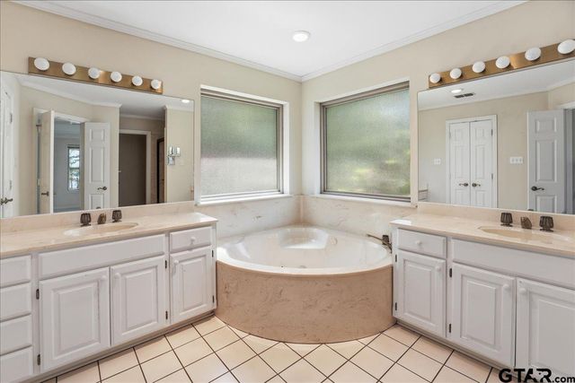 15744 Timberhill Dr, Flint, TX 75762