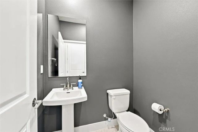 1692 W Enterprise Drive, San Pedro, CA 90732