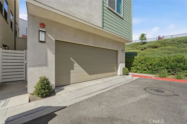 1692 W Enterprise Drive, San Pedro, CA 90732