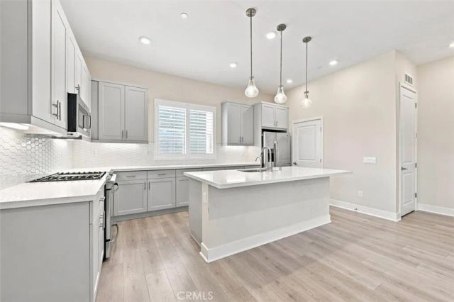 1692 W Enterprise Drive, San Pedro, CA 90732