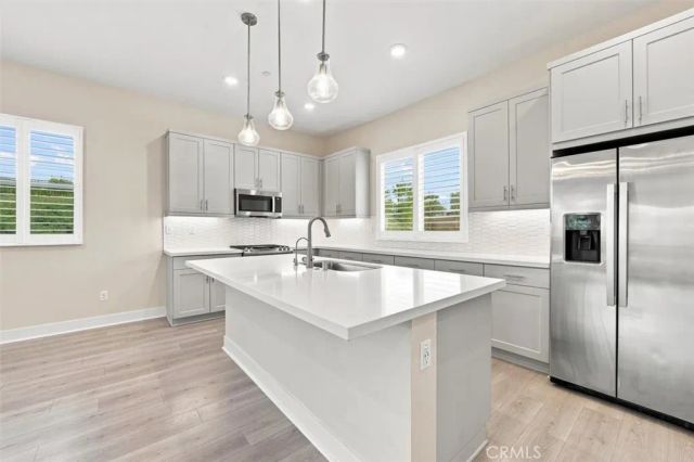 1692 W Enterprise Drive, San Pedro, CA 90732