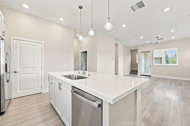 1692 W Enterprise Drive, San Pedro, CA 90732