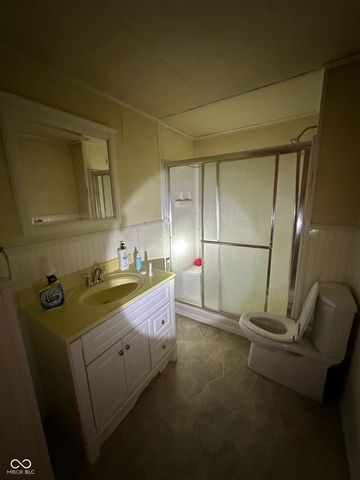 2012 1st Avenue, Terre Haute, IN 47807