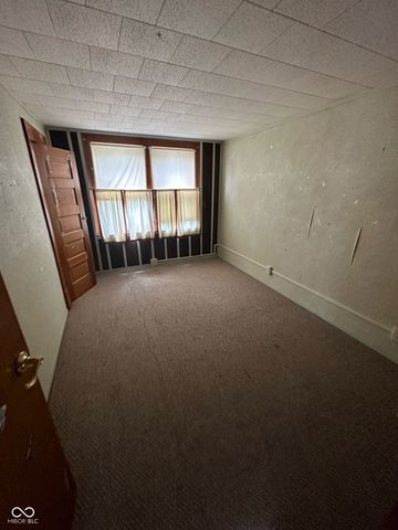 2012 1st Avenue, Terre Haute, IN 47807